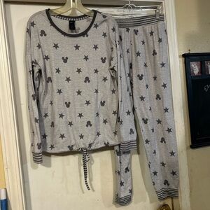 Disney Grey Star & Mickey Print Women's Pajama Set